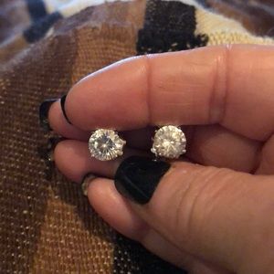 cz sterling silver basket setting 2 ct studs